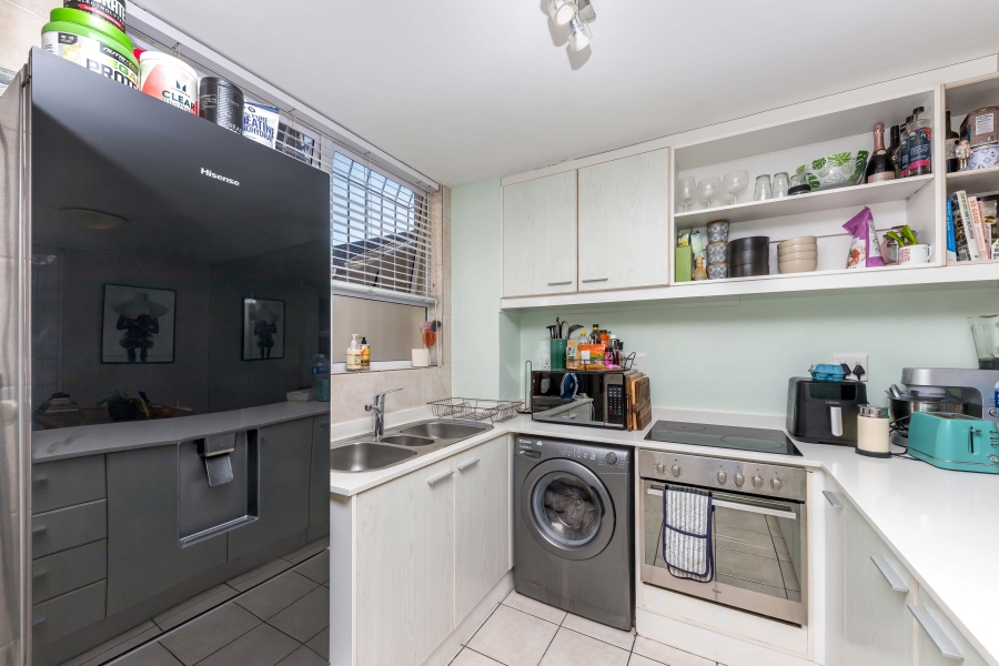 2 Bedroom Property for Sale in Sea Point Western Cape